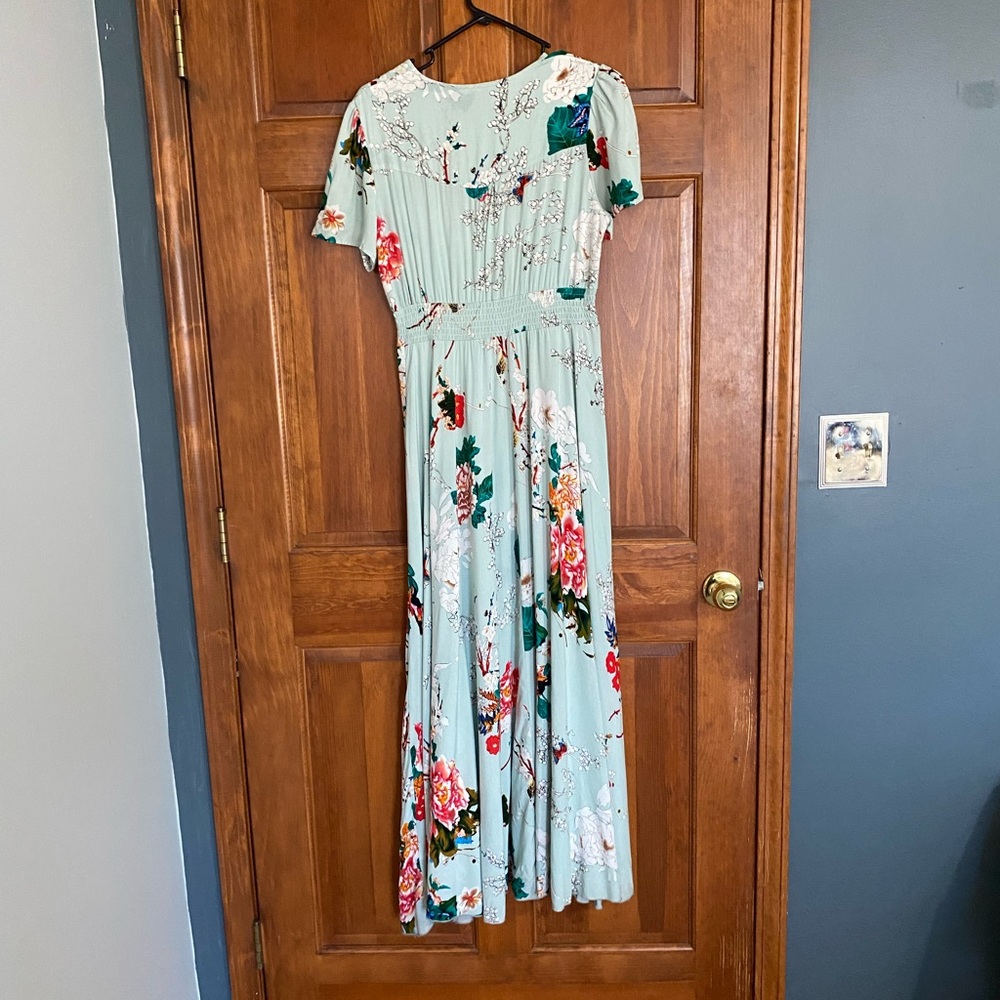 Elegant Floral Maxi Dress - Light Blue - Picture 5 of 7